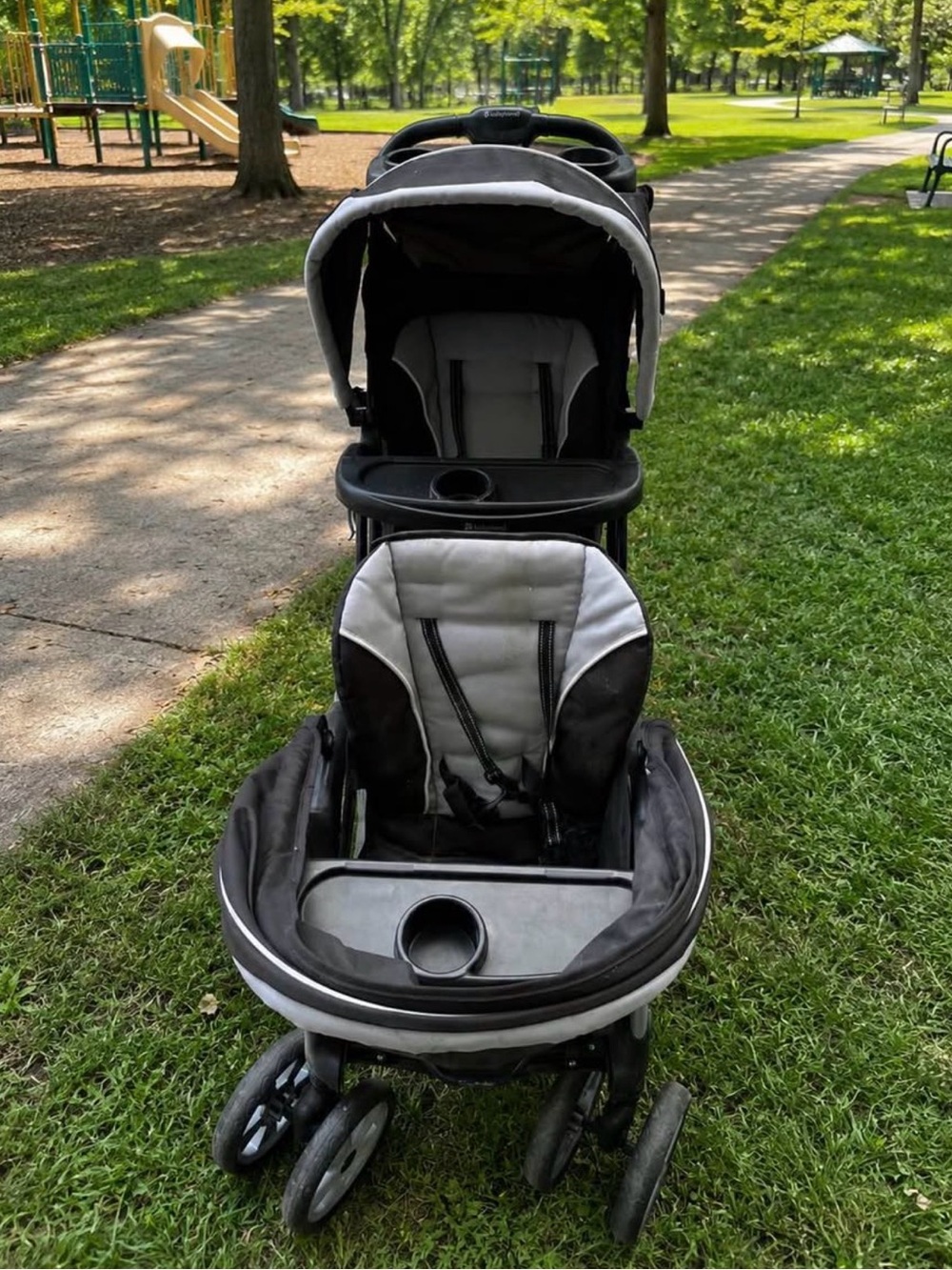 Baby trend Sit & Stand Stroller